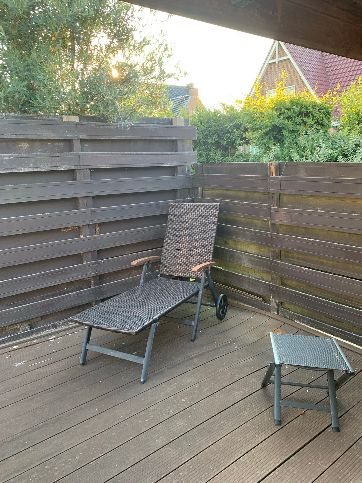 Verstelbare ligstoel met wielen - Wicker en metaal, Tuin en Terras, Ligbedden, Ophalen, Gebruikt, Wicker, Verstelbaar