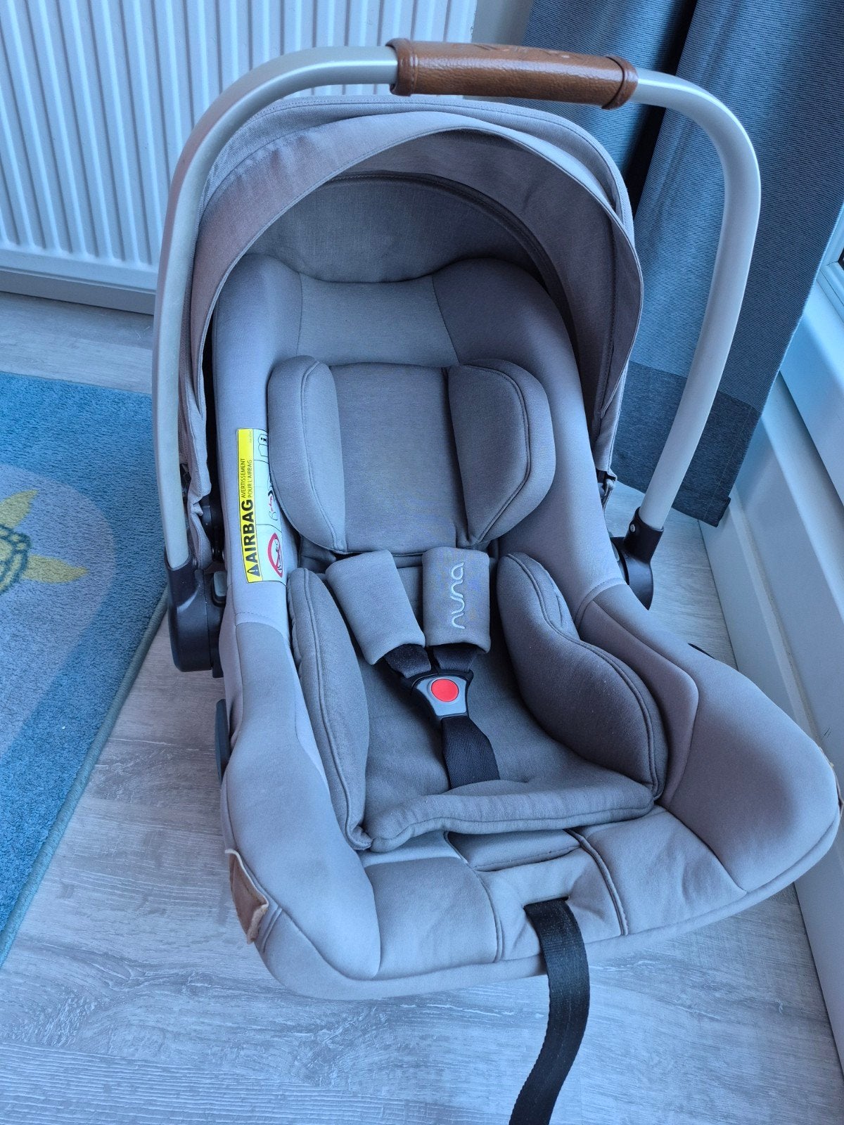 Nuna Pipa Next, met adapters kinderwagen, Autogordel of Isofix, Gebruikt, Zijbescherming, 0 t/m 13 kg