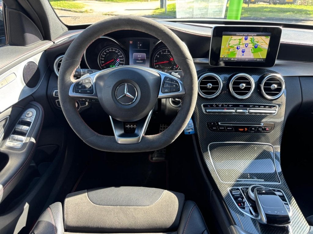 Foto 3 van Mercedes-Benz C-Klasse Estate AMG 43 | 4MATIC | power | stij