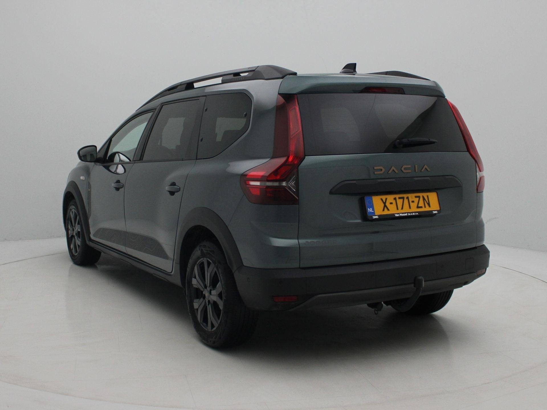 Dacia Jogger TCe 110 Extreme 7p. | Medianav met Apple CarPla, Voorwielaandrijving, Stof, Gebruikt, Euro 6
