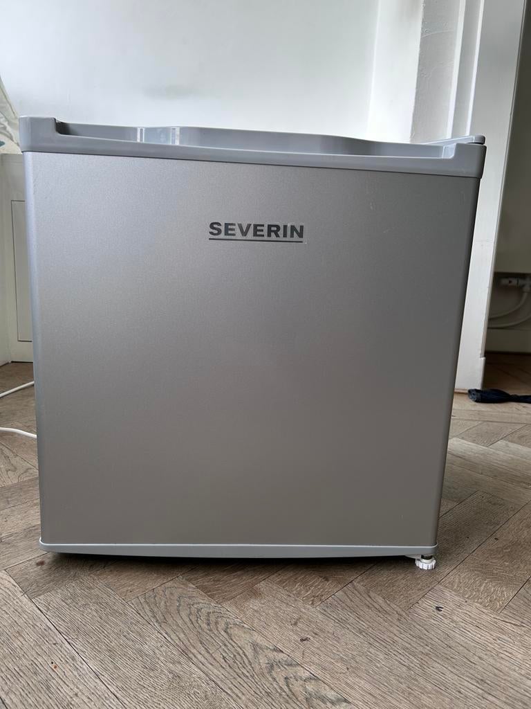 Severin mini koelkast 46L | compact, stil, zgan, Ophalen of Verzenden, Zo goed als nieuw, Minder dan 60 cm, Minder dan 85 cm