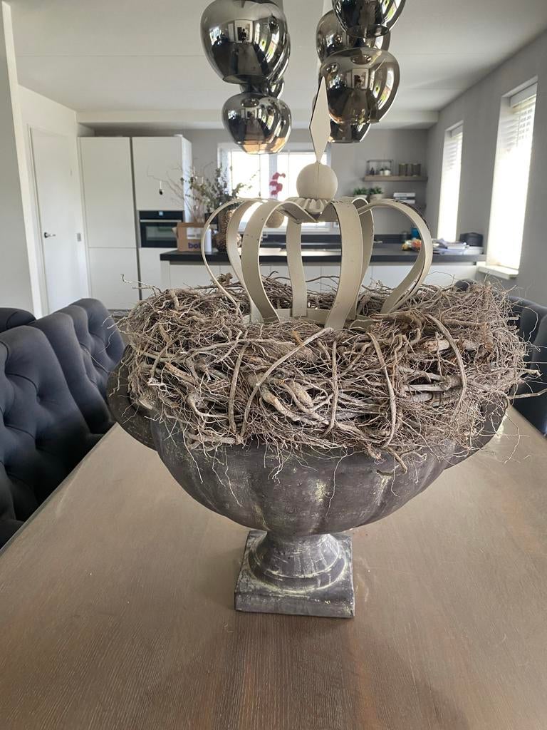 Decoratieve vaas met krans en kroon, Overige materialen, Overige kleuren, 50 tot 75 cm, Ophalen of Verzenden
