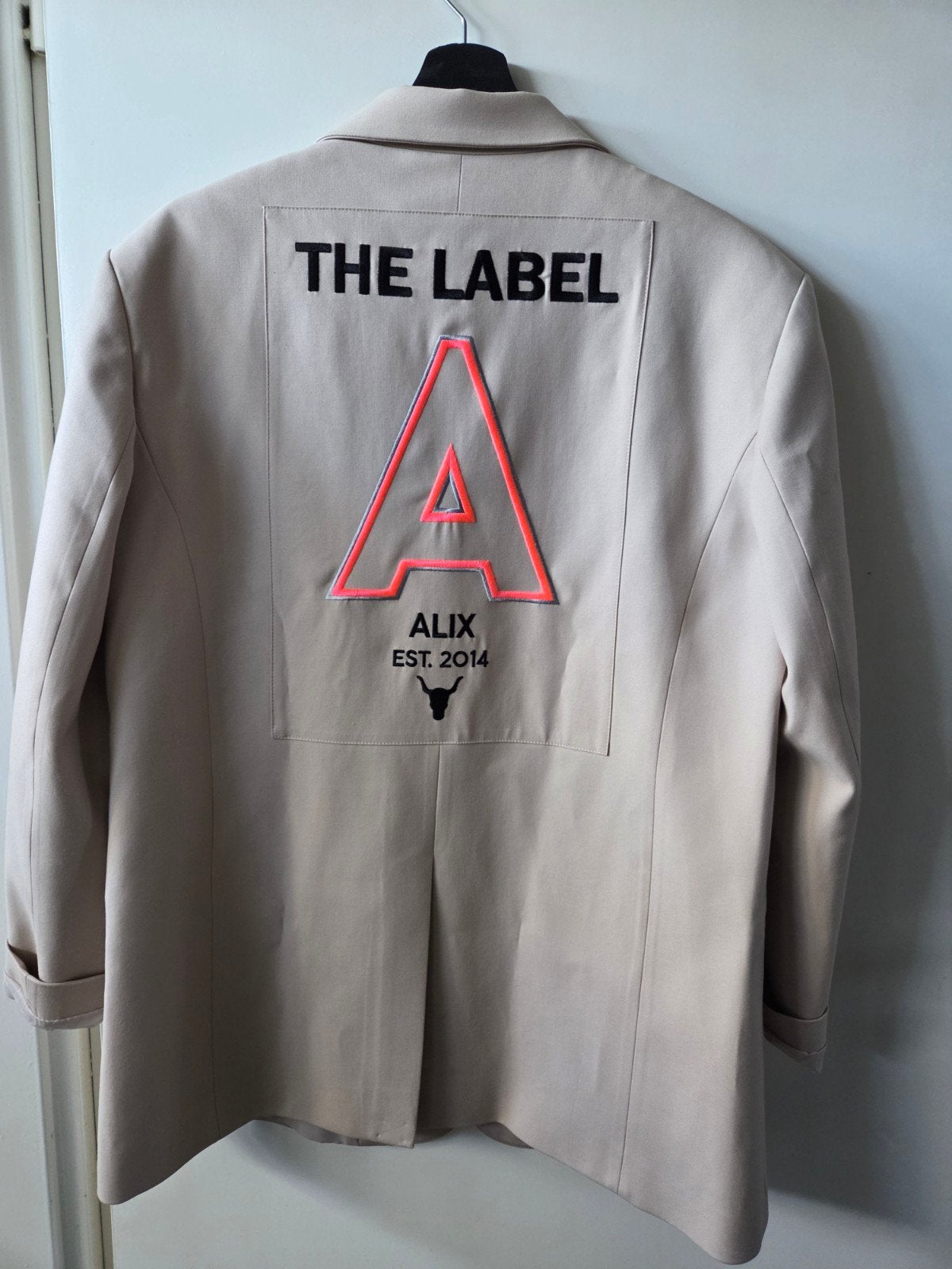 blazer van Alix The Label in maat S Beige met gave print, Kleding | Dames, Ophalen of Verzenden, Zo goed als nieuw, Beige