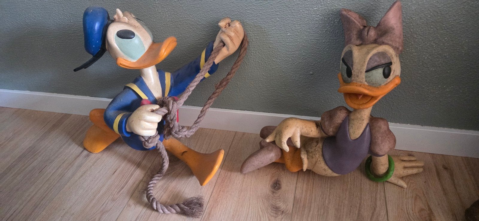 Originele Disney beelden: Donald en Katrien Duck, Verzamelen, Ophalen, Donald Duck, Gebruikt, Beeldje of Figuurtje
