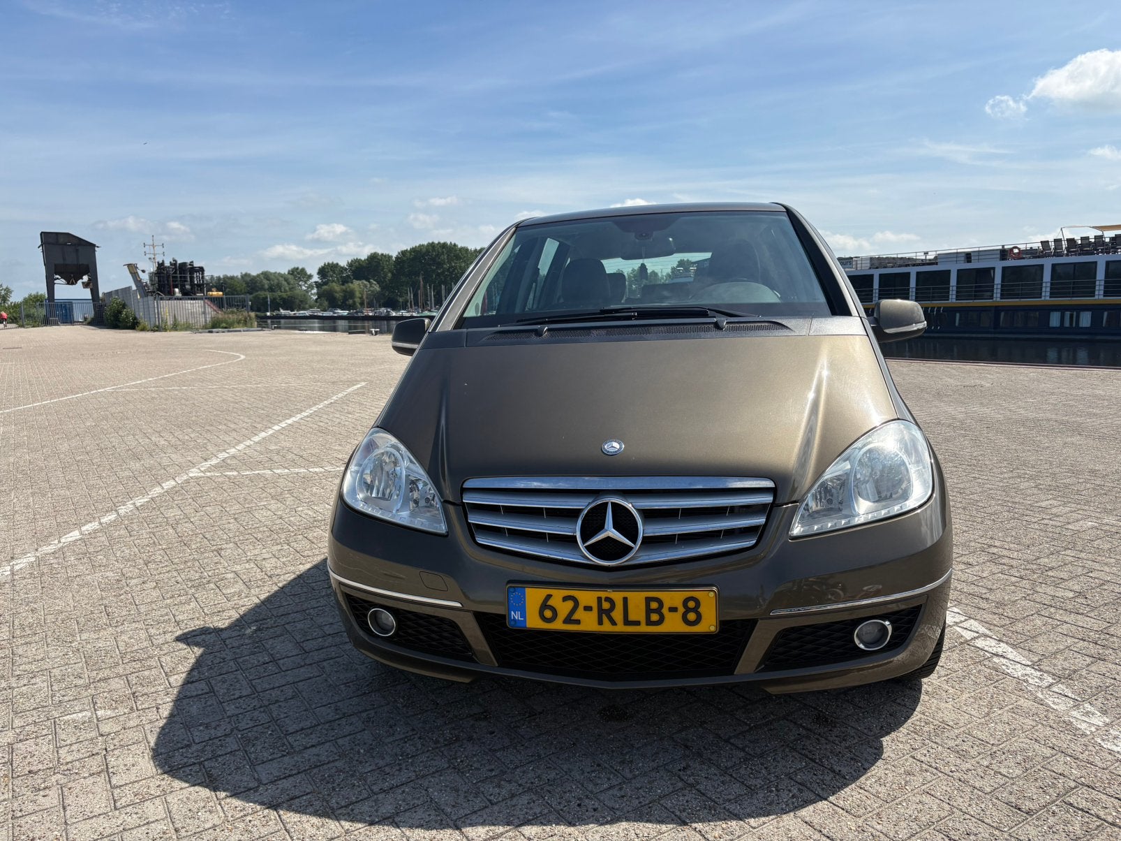 Mercedes Business Class A160 NAP KMstand Dealer Onderhouden, Auto's, Mercedes-Benz, Voorwielaandrijving, Bruin, 49 €/maand, Origineel Nederlands