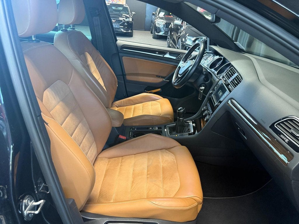 Volkswagen Golf 1.2 TSI Business Edition NAP|PDC|CAMERA|CRUI, 12 maanden, Gebruikt, Euro 6, 4 cilinders