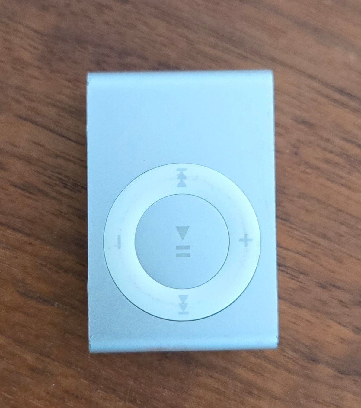 Apple iPod Shuffle 2e generatie - Zilver, Audio, Tv en Foto, Mp3-spelers | Apple iPod, Gebruikt, Shuffle, Zilver, Minder dan 2 GB