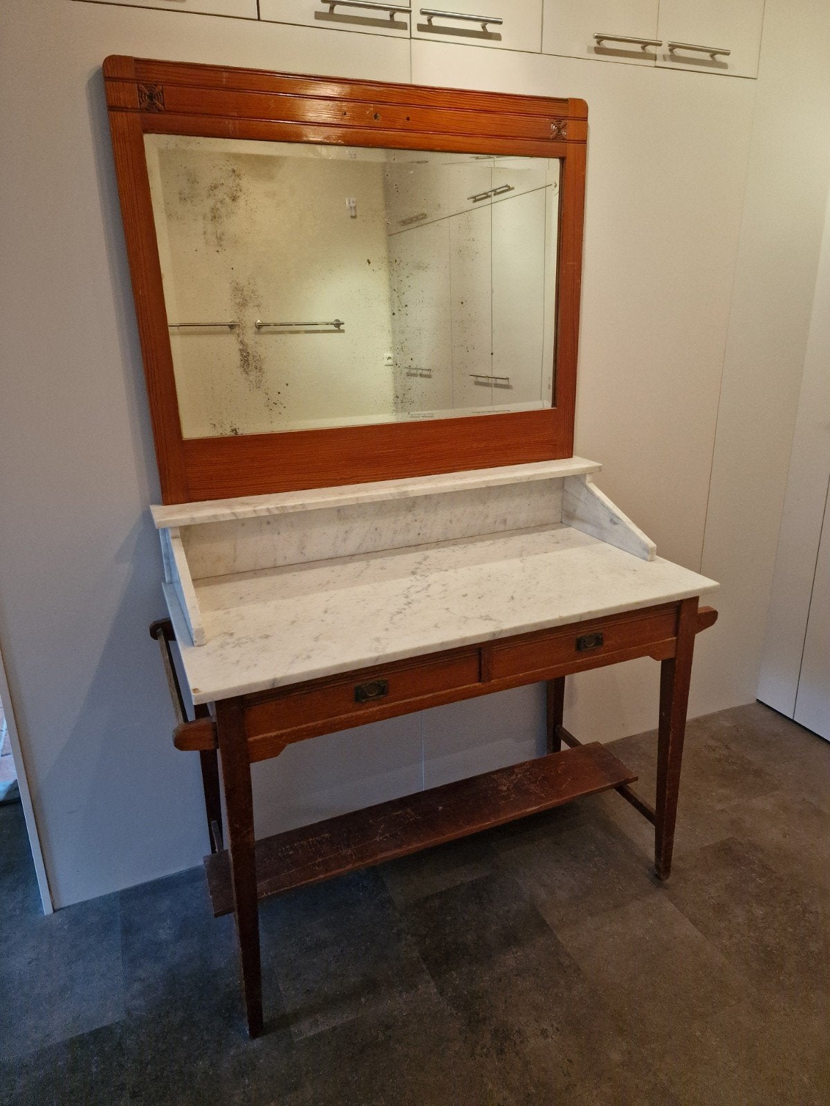 Antieke kaptafel met marmeren blad en spiegel, Ophalen