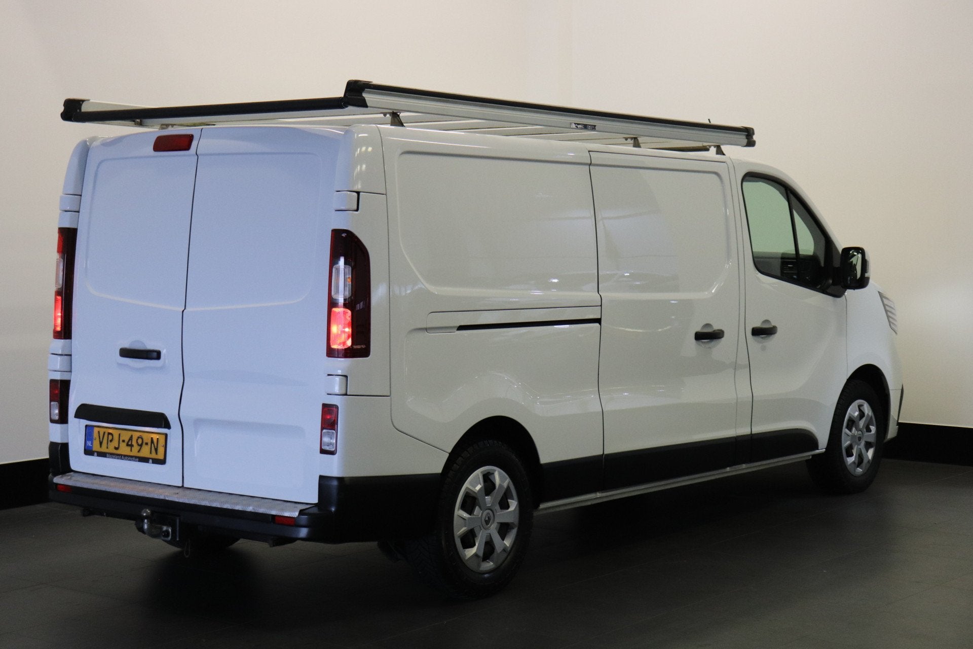 Renault Trafic 2.0 dCi 130PK L2 EURO 6 - Airco - Cruise - PD, Voorwielaandrijving, Stof, 4 cilinders, Renault