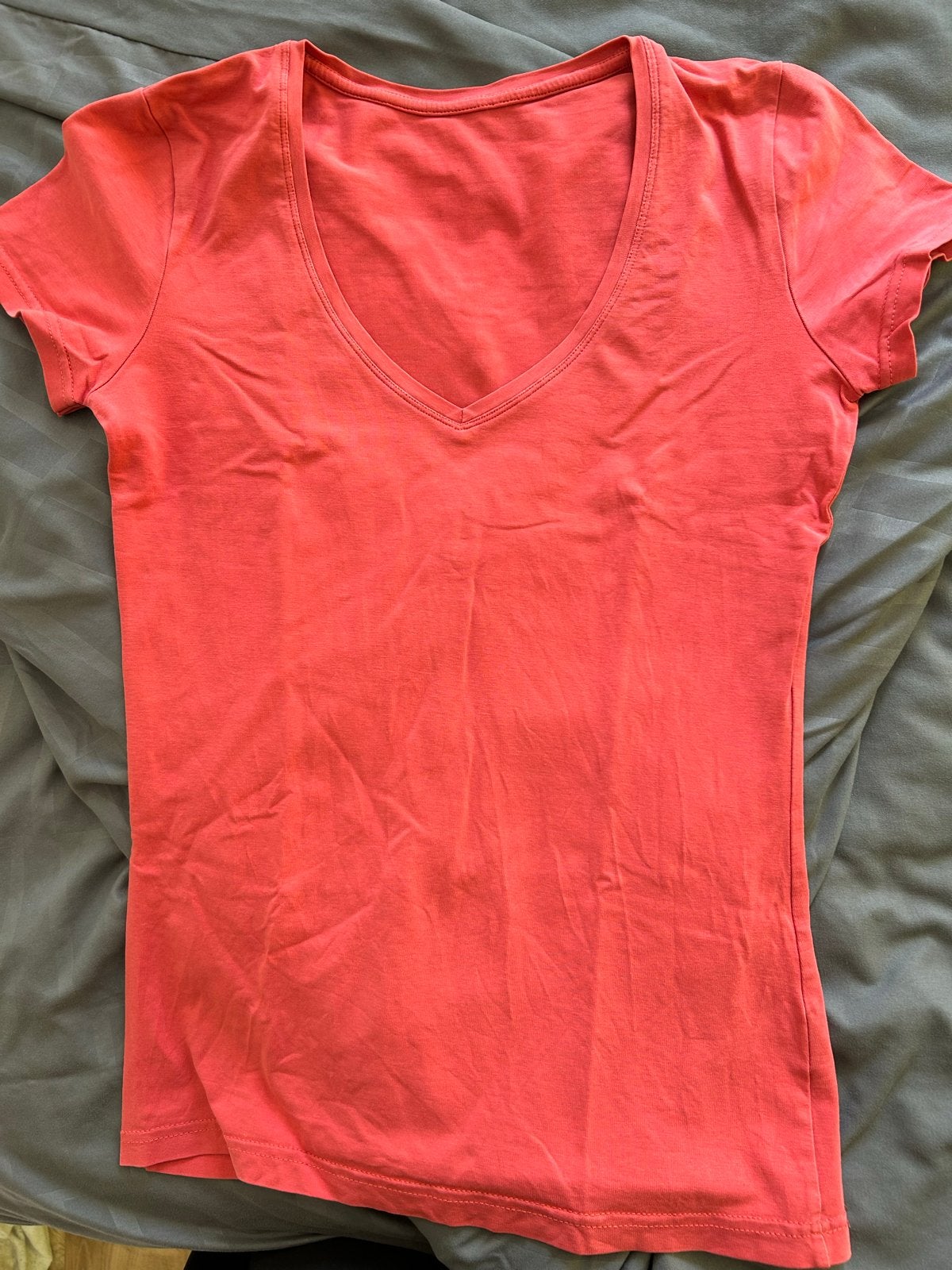 Sutherland V-hals T-shirt Koraalrood Maat S, Sutherland, Ophalen of Verzenden, Zo goed als nieuw, Korte mouw
