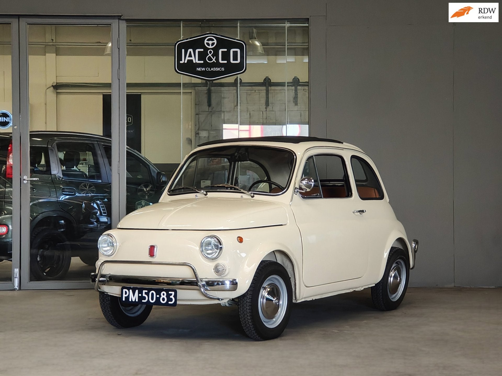 Fiat 500L Volledig gerestaureerd - Cognac Leder, Auto's, Achterwielaandrijving, Gebruikt, Lederen bekleding, Wit