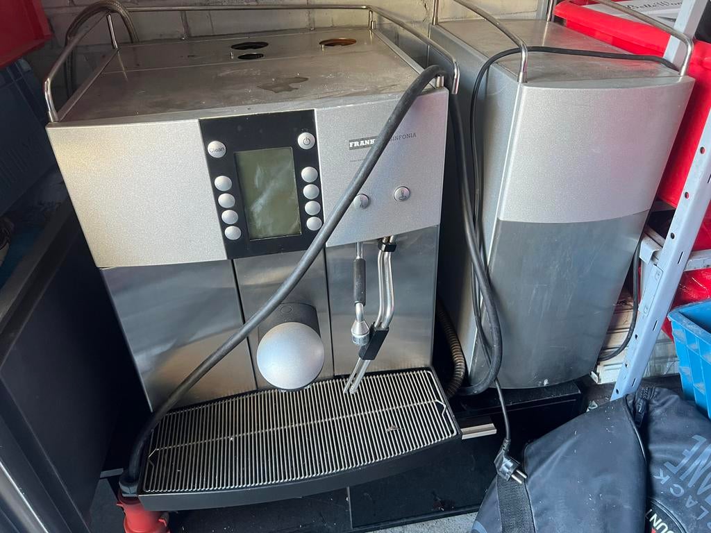 (Defect) Franke professioneel koffiezetapparaat +melkkoeling, Ophalen, Niet werkend, Koffiemachine, Koffiebonen