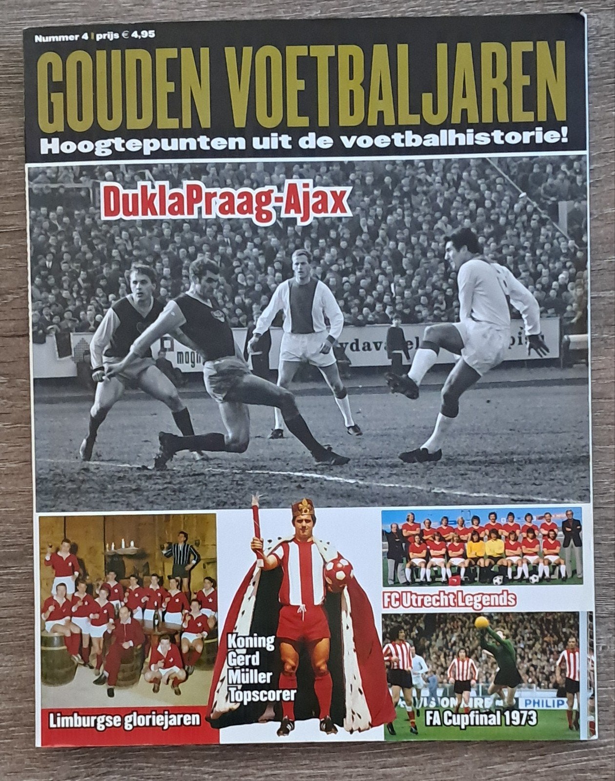 Gouden Voetbaljaren - Dukla Praag-Ajax, Johan Cruijff, Verzamelen, Sportartikelen en Voetbal, Ophalen of Verzenden, Zo goed als nieuw