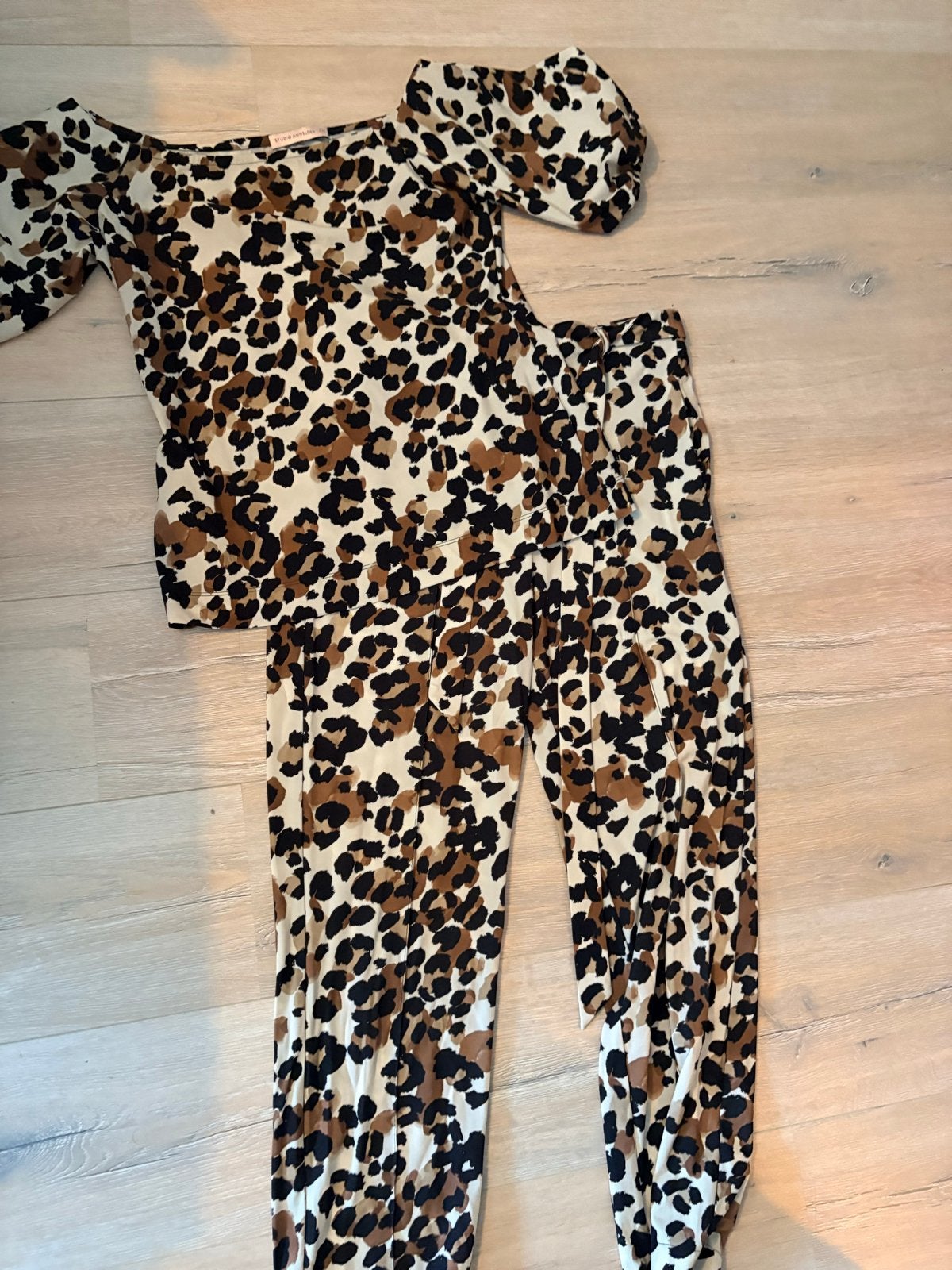 Studio Anneloes pak met luipaardprint - Maat M, Ophalen of Verzenden, Zo goed als nieuw, Maat 38/40 (M), Meerkleurig