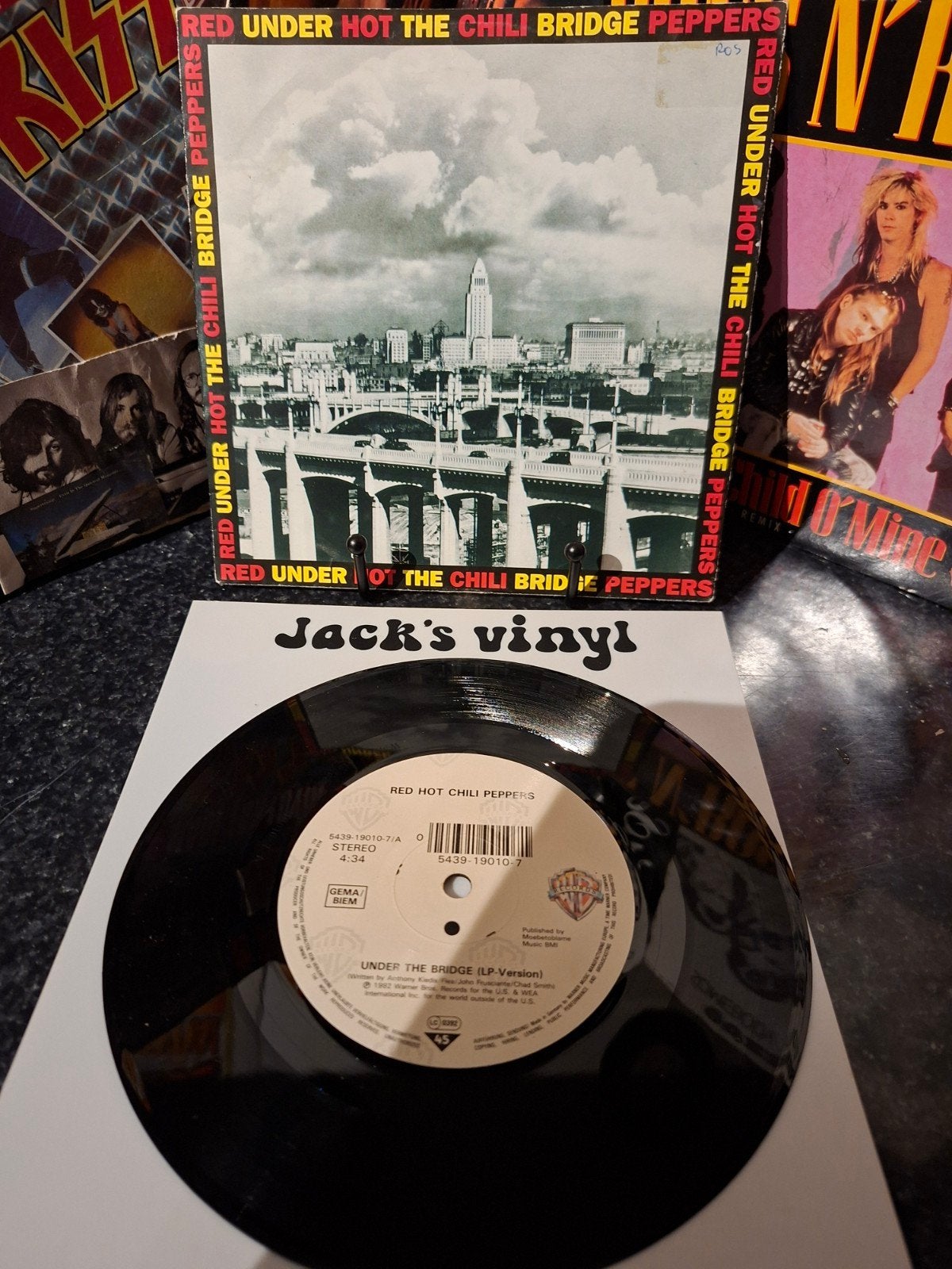 Red Hot Chili Peppers - Under The Bridge 1982, Gebruikt, 7 inch, Ophalen of Verzenden, Fotohoes