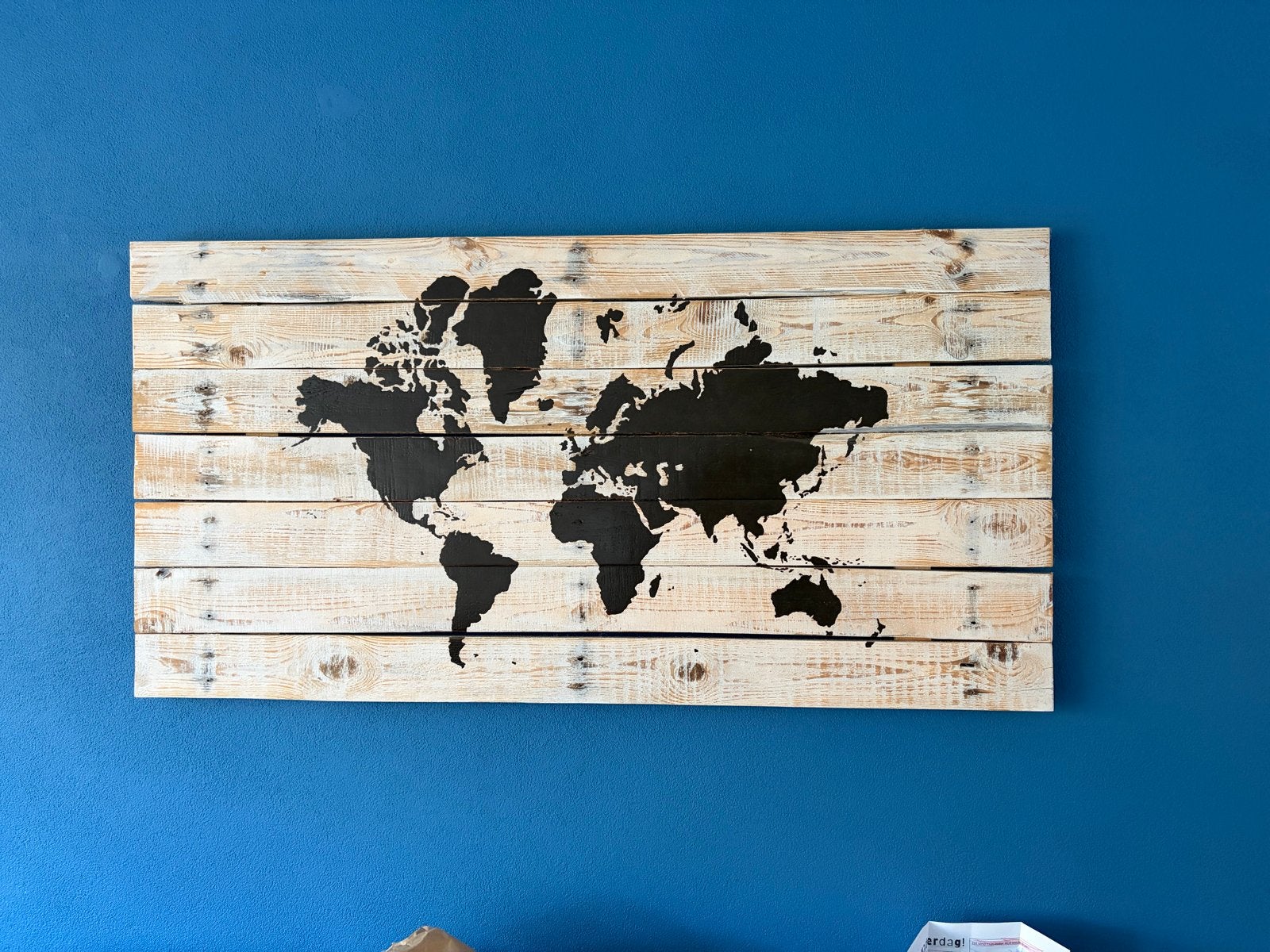 Wereldkaart van steigerhout - 66x130 cm, Ophalen, Hout, Meerkleurig, Zo goed als nieuw