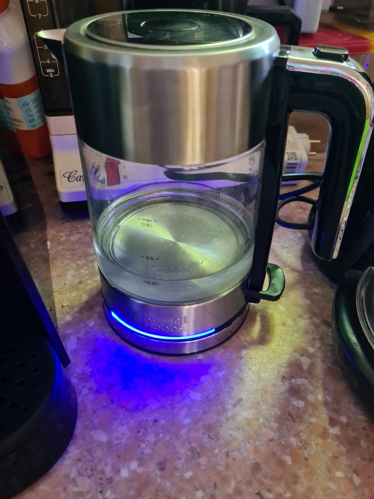 Russell Hobbs Glazen Waterkoker met Blauwe LED Verlichting, Witgoed en Apparatuur, Waterkokers, 1 tot 2 liter, Ophalen of Verzenden