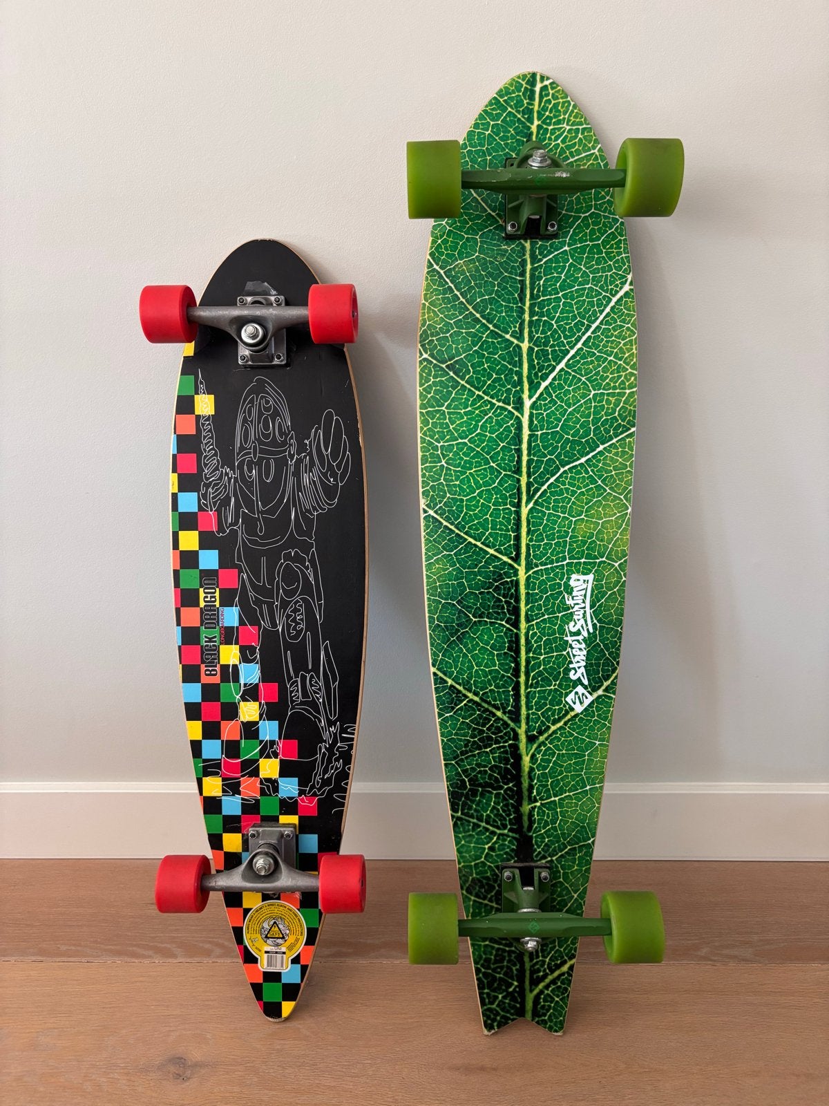 Longboard Skateboard - Zwart/Rood en Groen/Blad, Ophalen, Gebruikt, Skateboard, Longboard