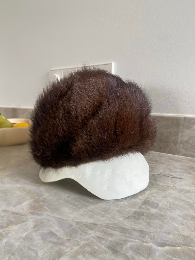 Echte bontmuts, bruin, maat 54 cm - Zeer mooie kwaliteit, Ophalen of Verzenden, Gedragen, 55 cm (S, 6⅞ inch) of minder, Hoed