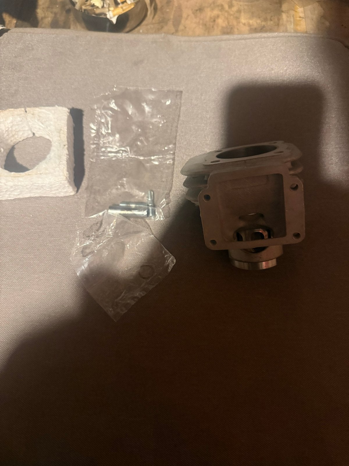 Nieuwe Airsal 70cc cilinder voor Minarelli verticaal, Ophalen, Nieuw, Cilinder