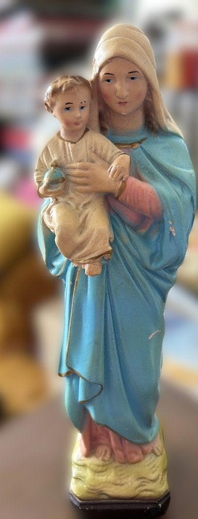 Mooi vintage gipsen Mariabeeld met kindje Jezus devotie, Ophalen of Verzenden, Gebruikt, Beeld(je), Christendom | Katholiek