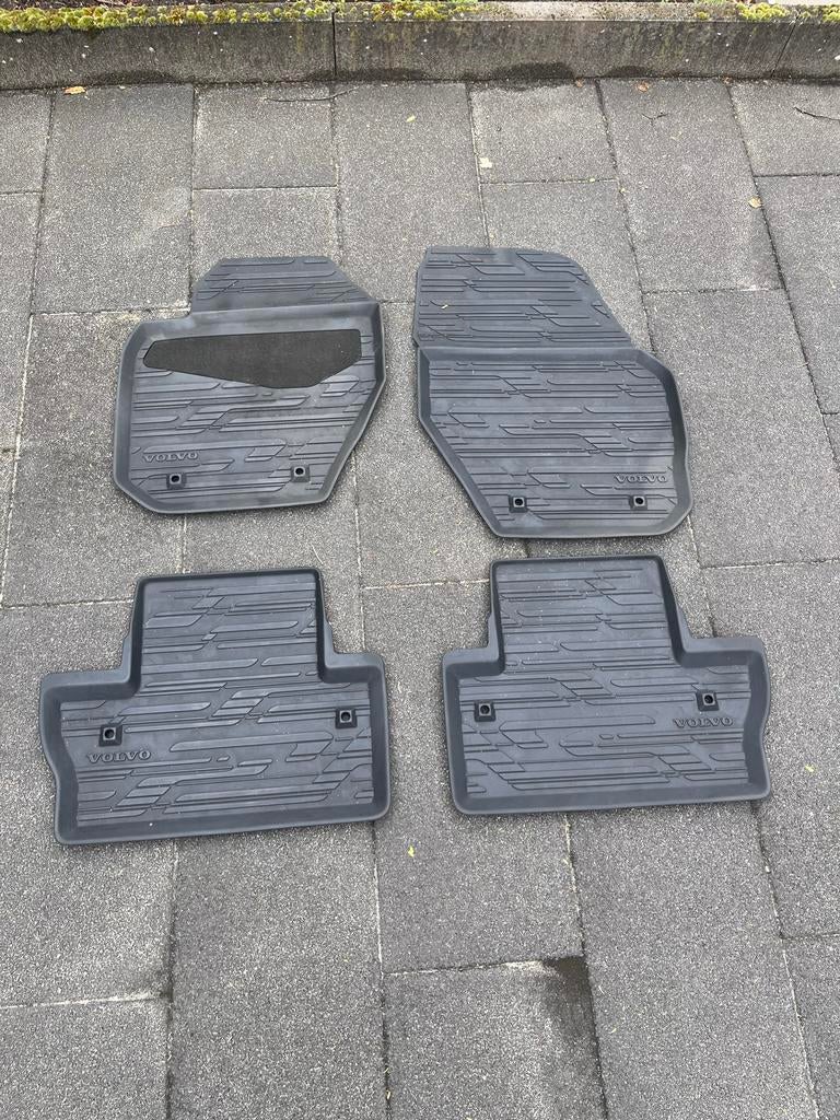 Volvo rubberen vloermatten set, Ophalen of Verzenden, Zo goed als nieuw