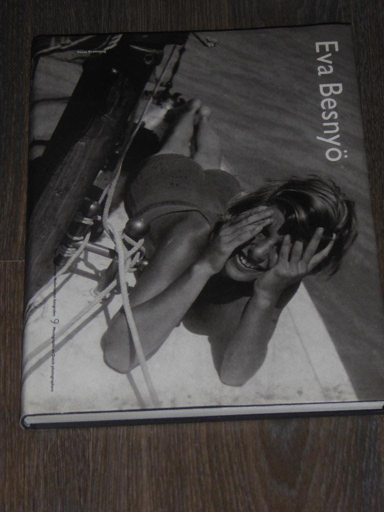 Eva Besnyö -  Willem Diepraam (tekst), Boeken, Fotografen, Verzenden, Diverse auteurs, Zo goed als nieuw