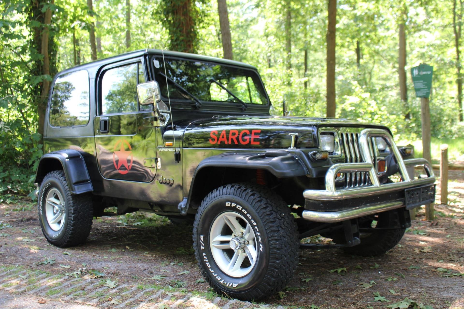 Jeep Wrangler 2.5i Hardtop LEUKE ORIGINELE WRANGLER!, Auto's, Jeep, Stof, Bedrijf, Handgeschakeld