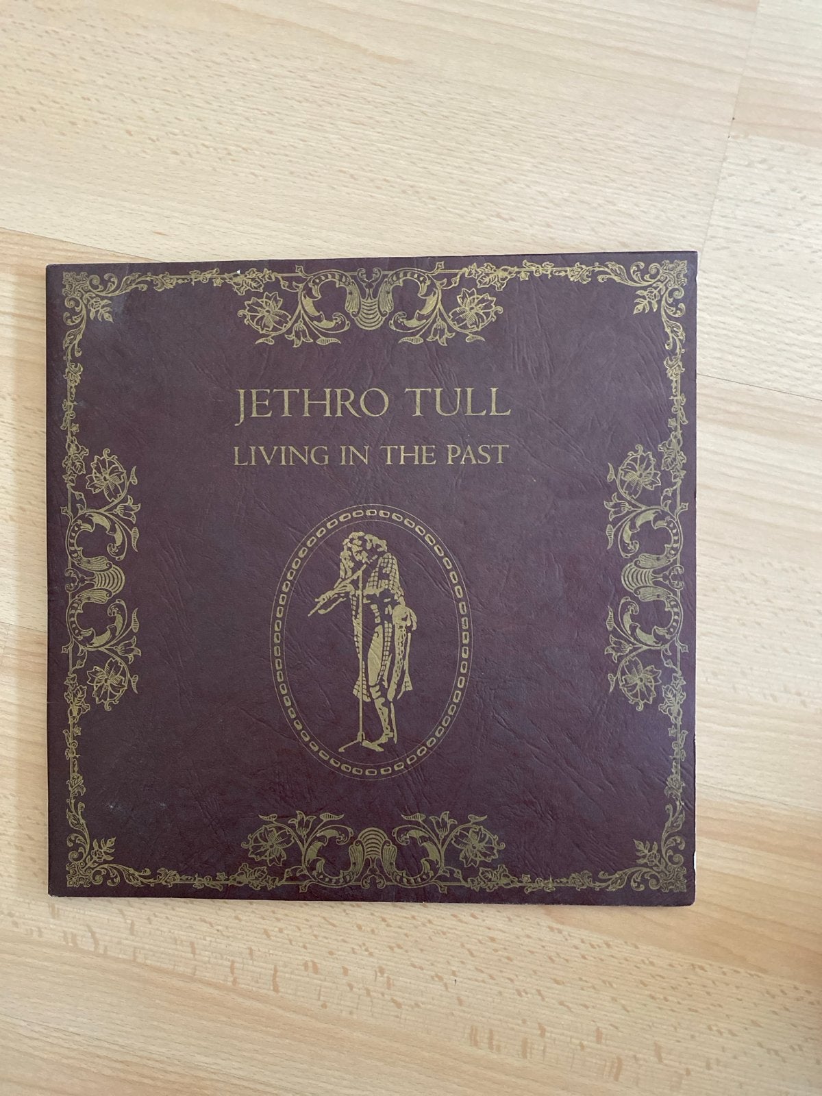 Jethro Tull - Living in the Past (CD), Rock, Gebruikt, Ophalen of Verzenden, Inclusief boekje