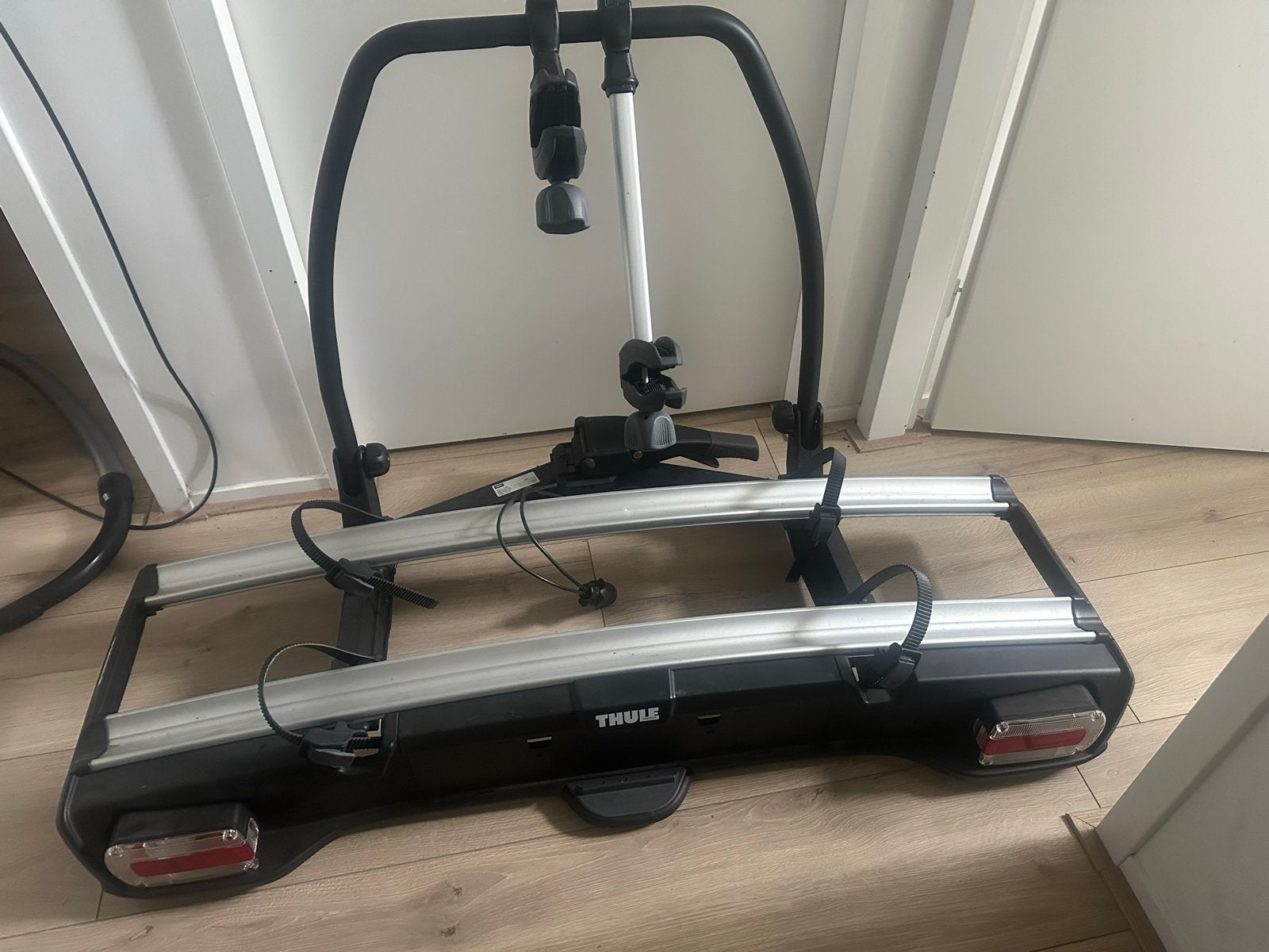 Thule VeloSpace 918 fietsendrager voor 2 fietsen, Auto diversen, Gebruikt, Brede banden, Ophalen of Verzenden, 2 fietsen