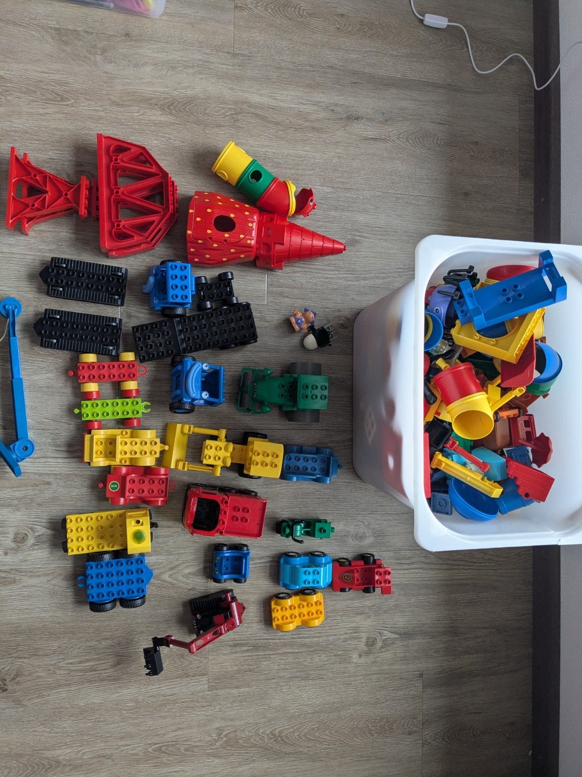 Grote Duplo verzameling met veel voertuigen, Gebruikt, Inclusief extra onderdelen, Ophalen of Verzenden, Duplo