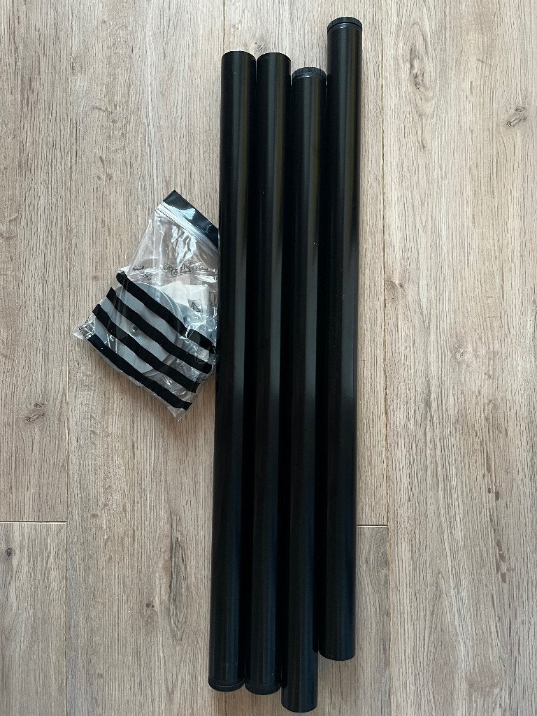 Bureau poten IKEA | 4 stuks, Ophalen, Zwart, Schoolbureau, Zo goed als nieuw