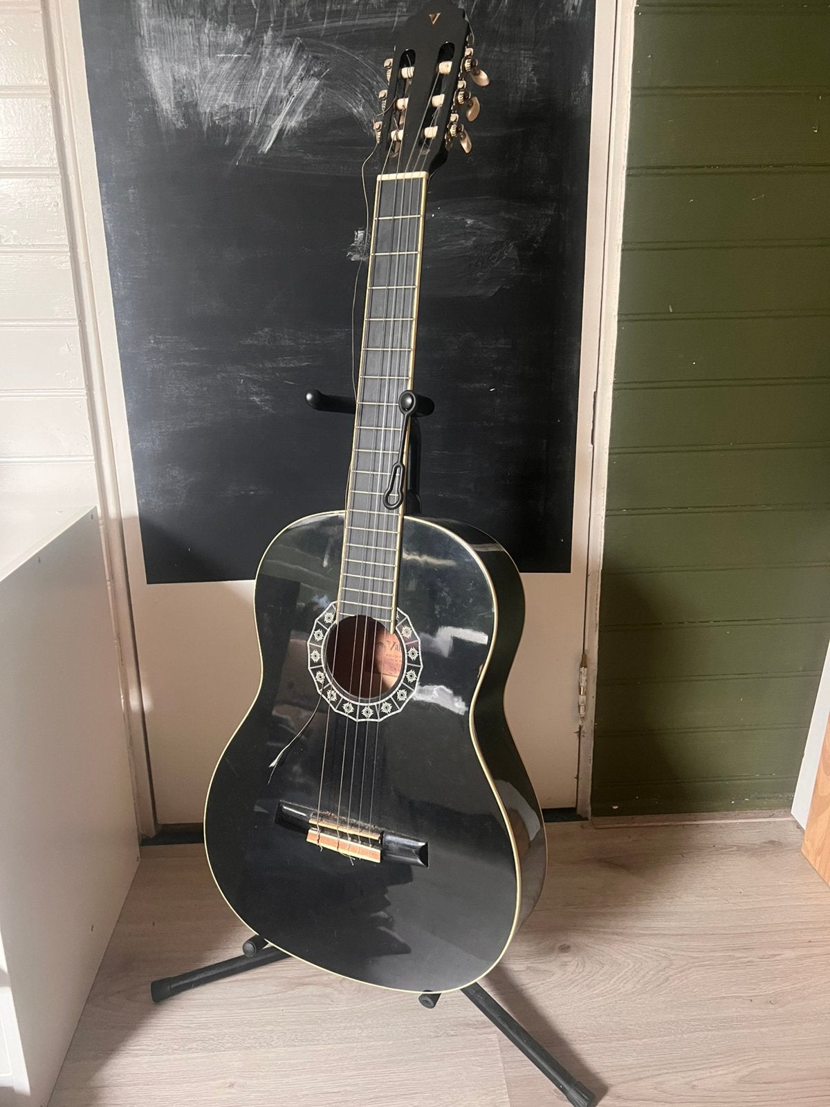 Gitaar Valencia CG-1K-BK + tas, plectrums en tuner, Muziek en Instrumenten, Ophalen, Gebruikt, Klassieke of Spaanse gitaar