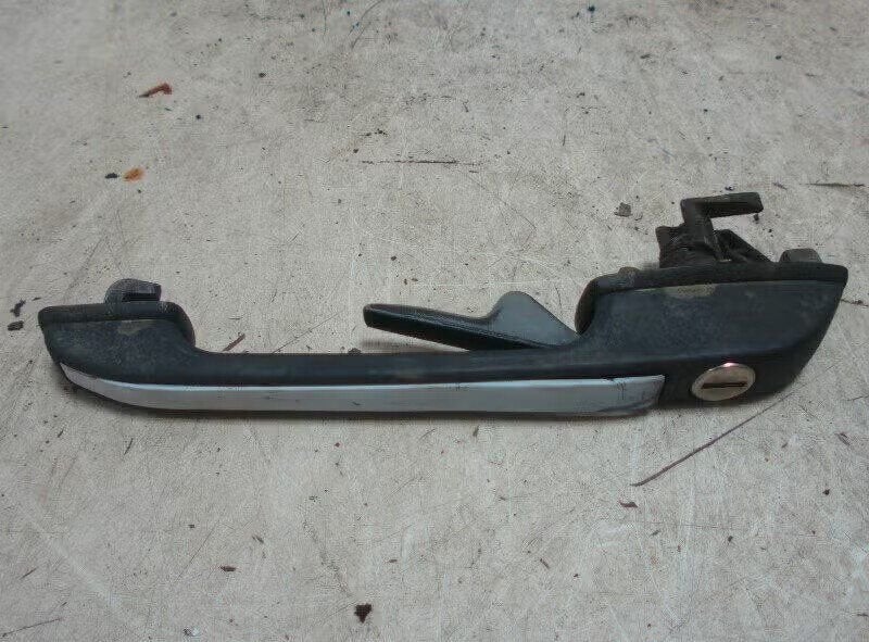 PORTIERGREEP BUITEN LINKS Volkswagen Polo II (86CF), Auto-onderdelen, Gebruikt, Berliner Ring 2 38440 Wolfsburg, DE, Volkswagen AG