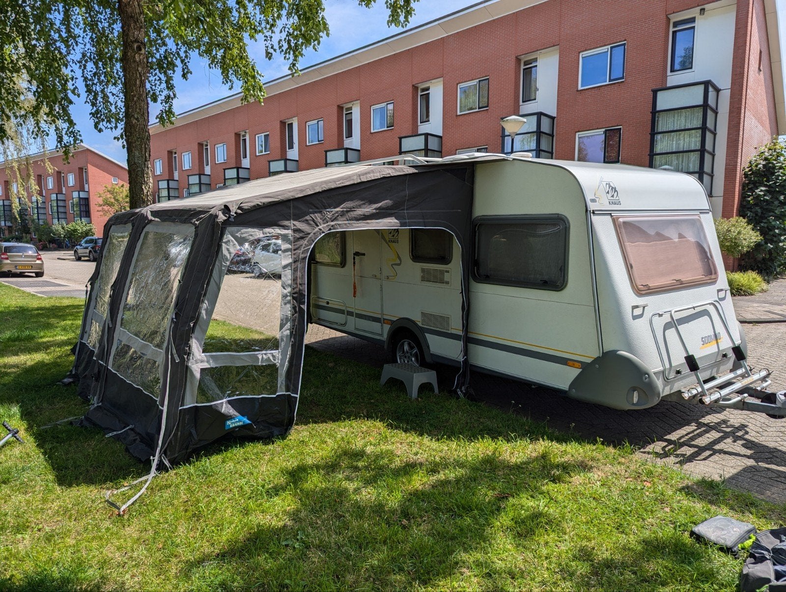 Kampa Grande Air 330 all season met aanbouw 190, Ophalen, Zo goed als nieuw