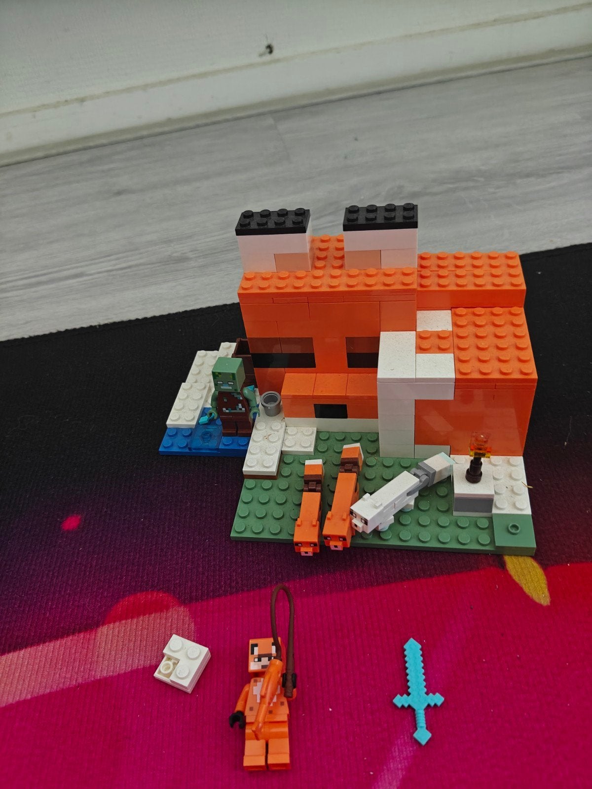 LEGO Minecraft De Vossen Lodge - Zo goed als nieuw, Ophalen of Verzenden, Zo goed als nieuw, Overige merken