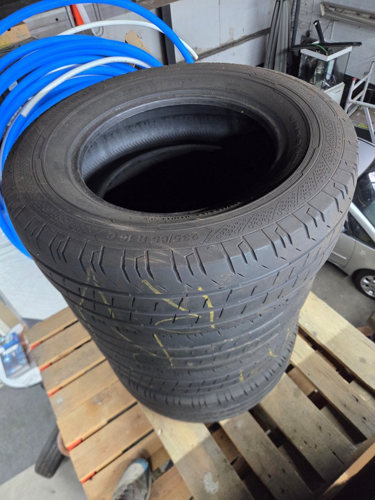 Set van 4 gebruikte 235/65 R16 C mercedes sprinter, Ophalen of Verzenden, Gebruikt
