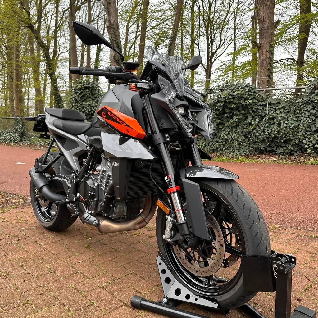 KTM 990 Duke incl.PUIG, Shark, Garantie en in top staat!, 2 cilinders, Traction Control, Motorrijbewijs A, Bedrijf