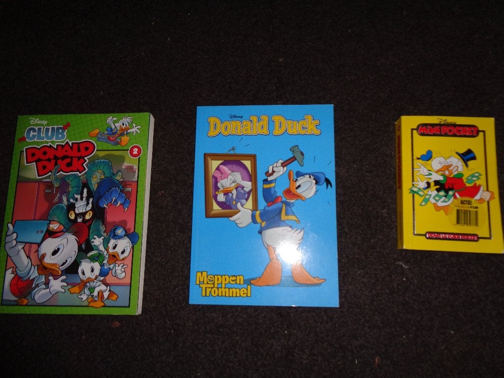 3 DONALD DUCK BOEKEN SAMEN €0,75! VAKANTIE, Boeken, Stripboeken, Meerdere stripboeken, Ophalen, Gelezen, Donaldduck
