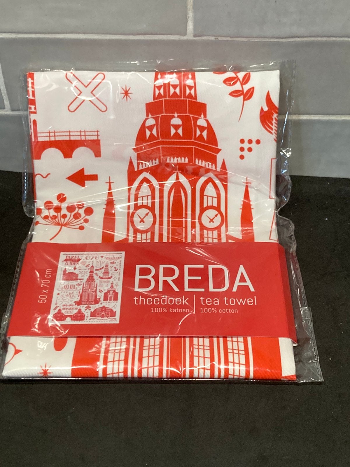 Theedoek Breda , rood (100926p), Ophalen of Verzenden, Zo goed als nieuw, Rood