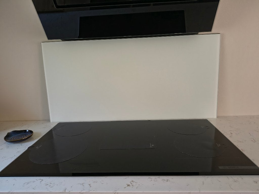 Spatscherm mat wit glas, Huis en Inrichting, Keuken | Keukenelementen, Ophalen, 100 tot 150 cm, Wit, Nieuw