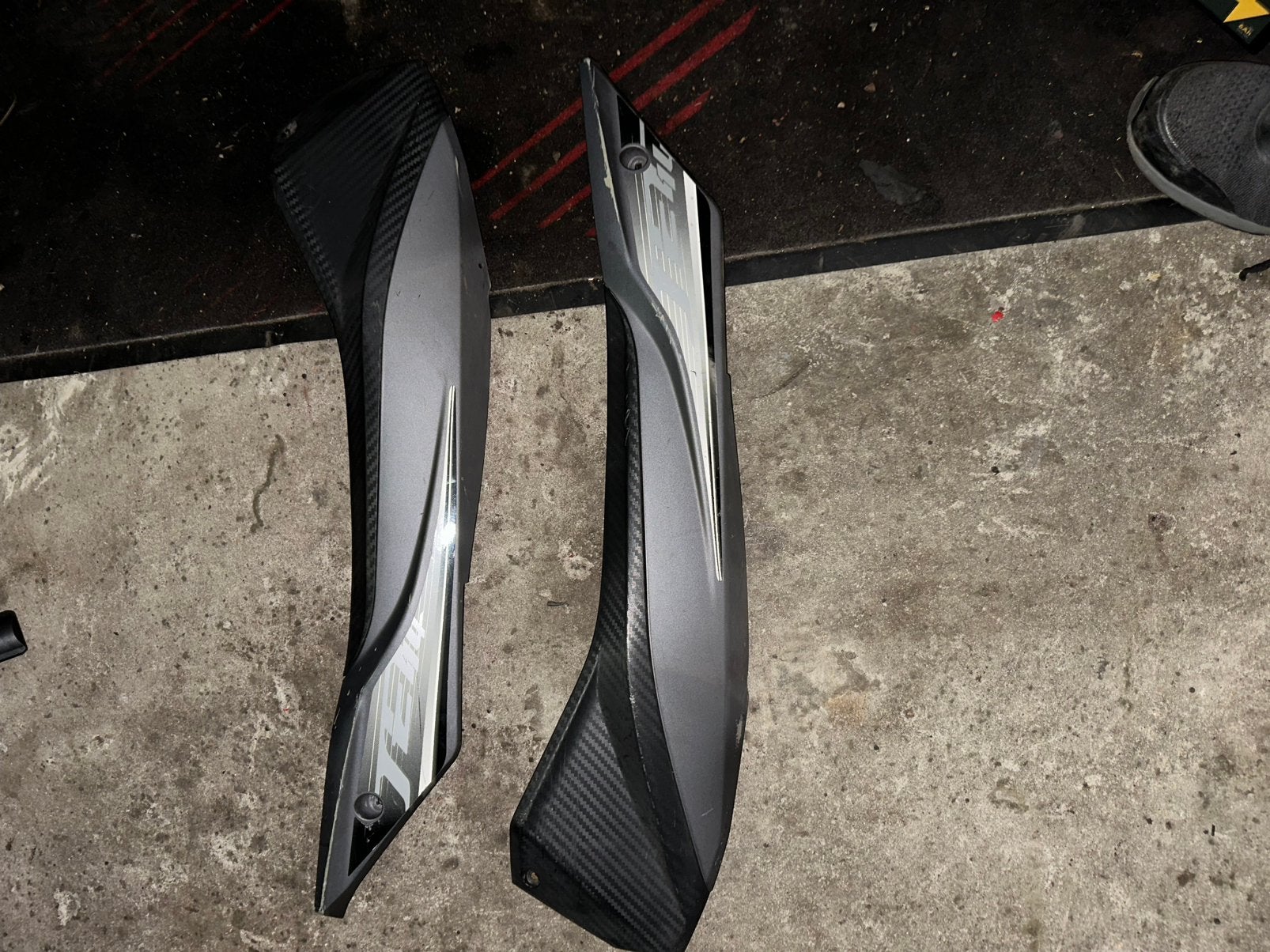 Sym jet 14 zijpanelen voetenplaat, Ophalen of Verzenden, Gebruikt, Kap, SYM