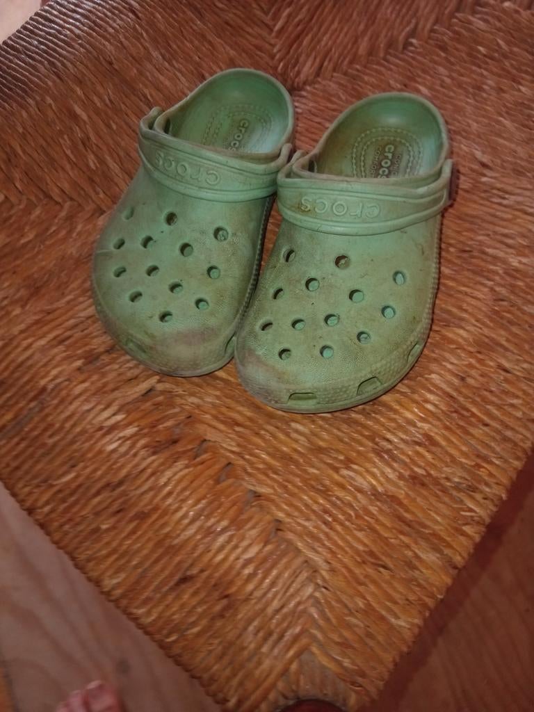 Crocs instappers 30 niet meer heel mooi wel goed, Gebruikt, Crocs, Jongetje of Meisje, Overige typen
