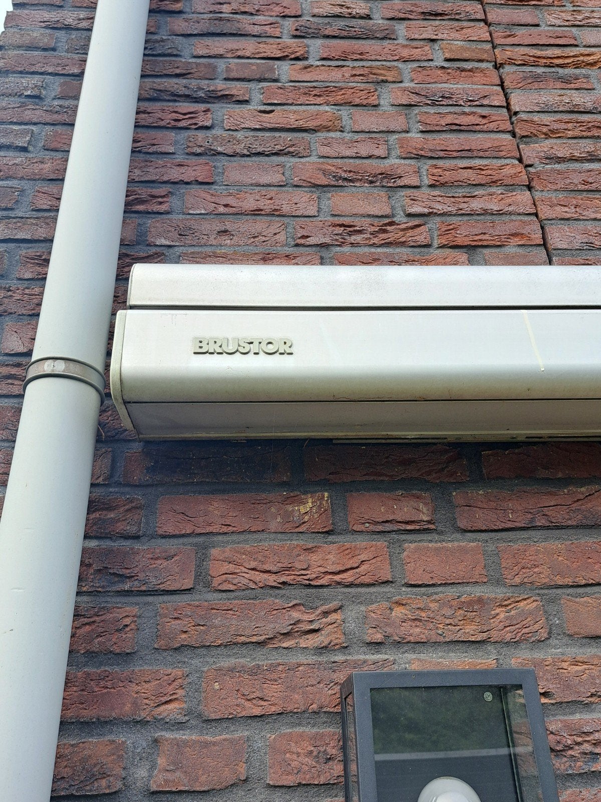 Elektrisch knikarmscherm - Brustor, Tuin en Terras, Ophalen, Gebruikt, 450 cm of meer, Elektrisch