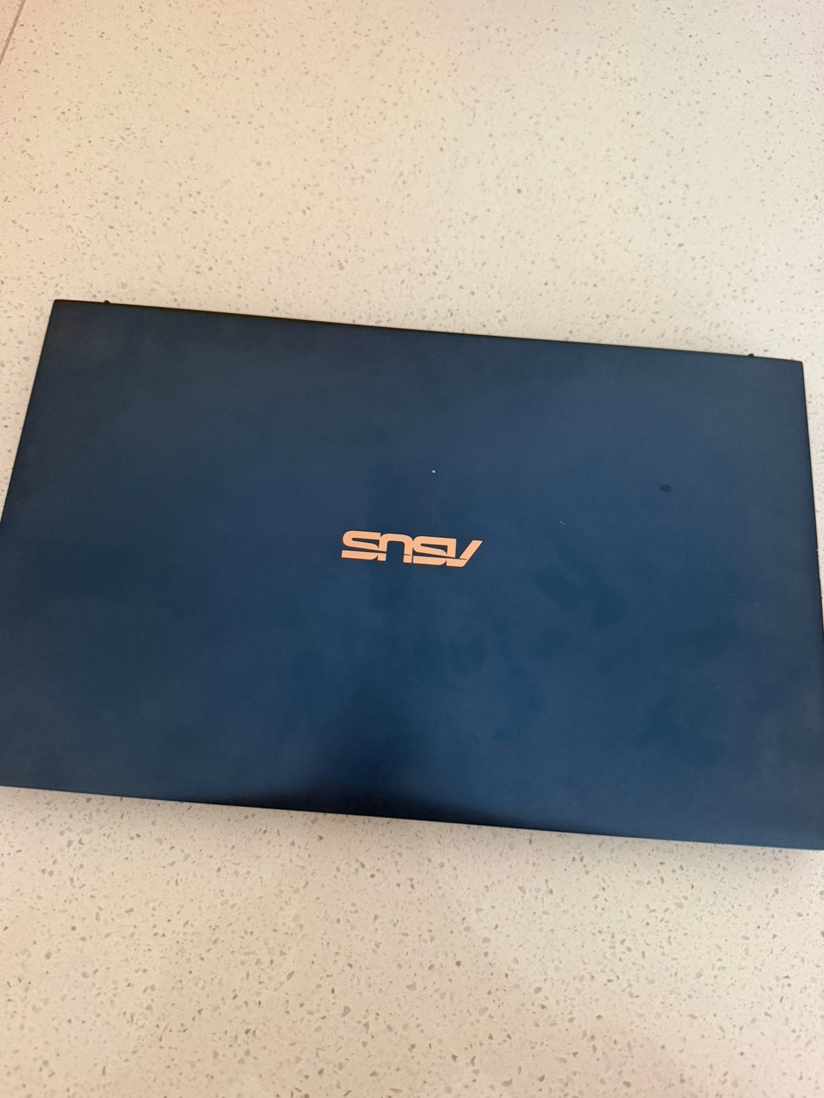 Asus ZenBook 14 i7, Computers en Software, Windows Laptops, Ophalen, Zo goed als nieuw, 14 inch, 2 tot 3 Ghz