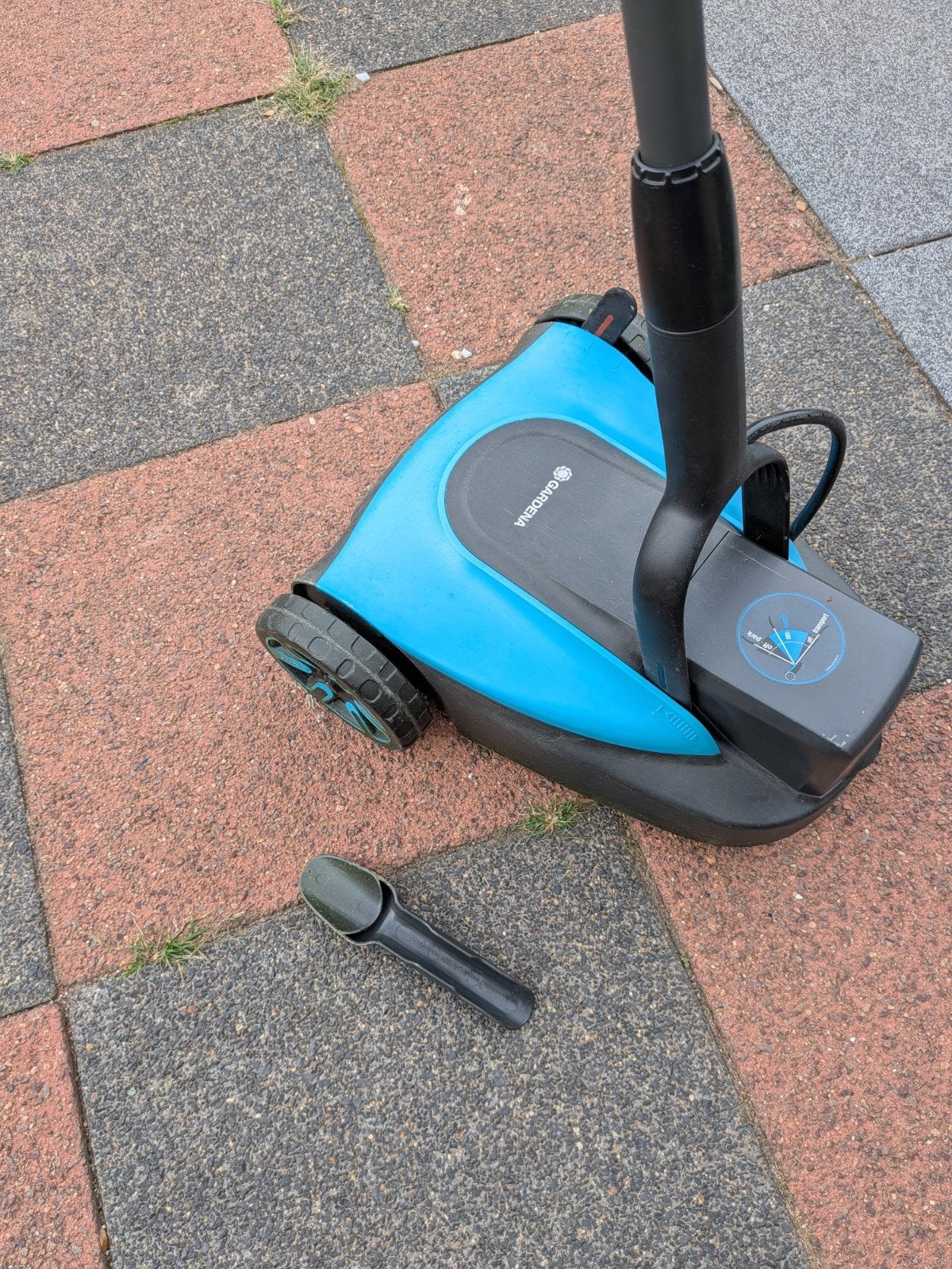 Gardena 18V grasmaaier, Cirkelmaaier, Gardena / Bosch, Gebruikt, Minder dan 30 cm