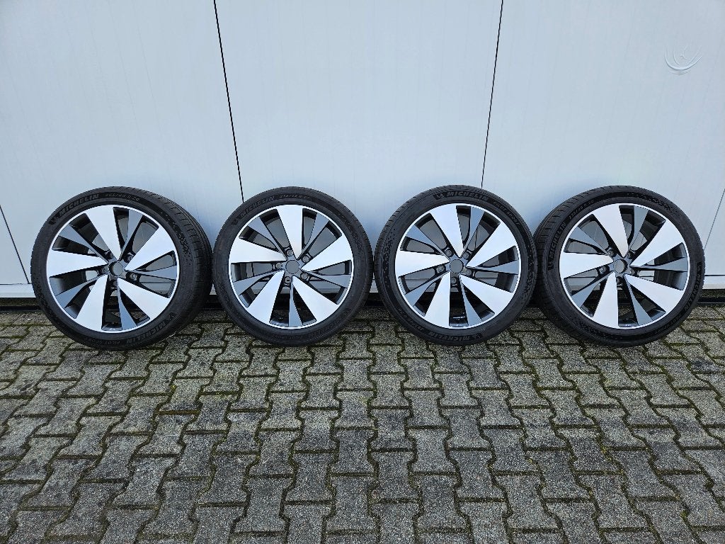 Originele Audi RS Aero 20" velgen + Michelin Pilot Sport, Ophalen, Velg(en), 265 mm, Nieuw
