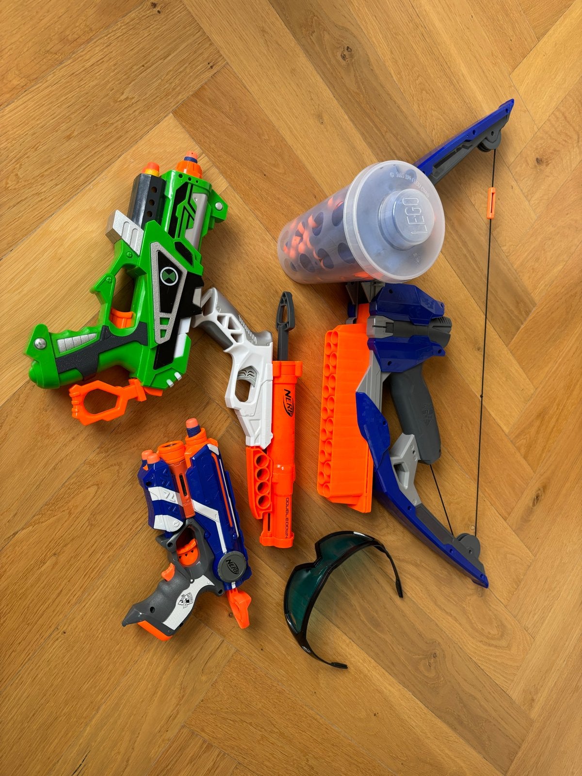 Nerf Blasters en Boog met munitie en bril, Ophalen, Gebruikt, Jongen of Meisje