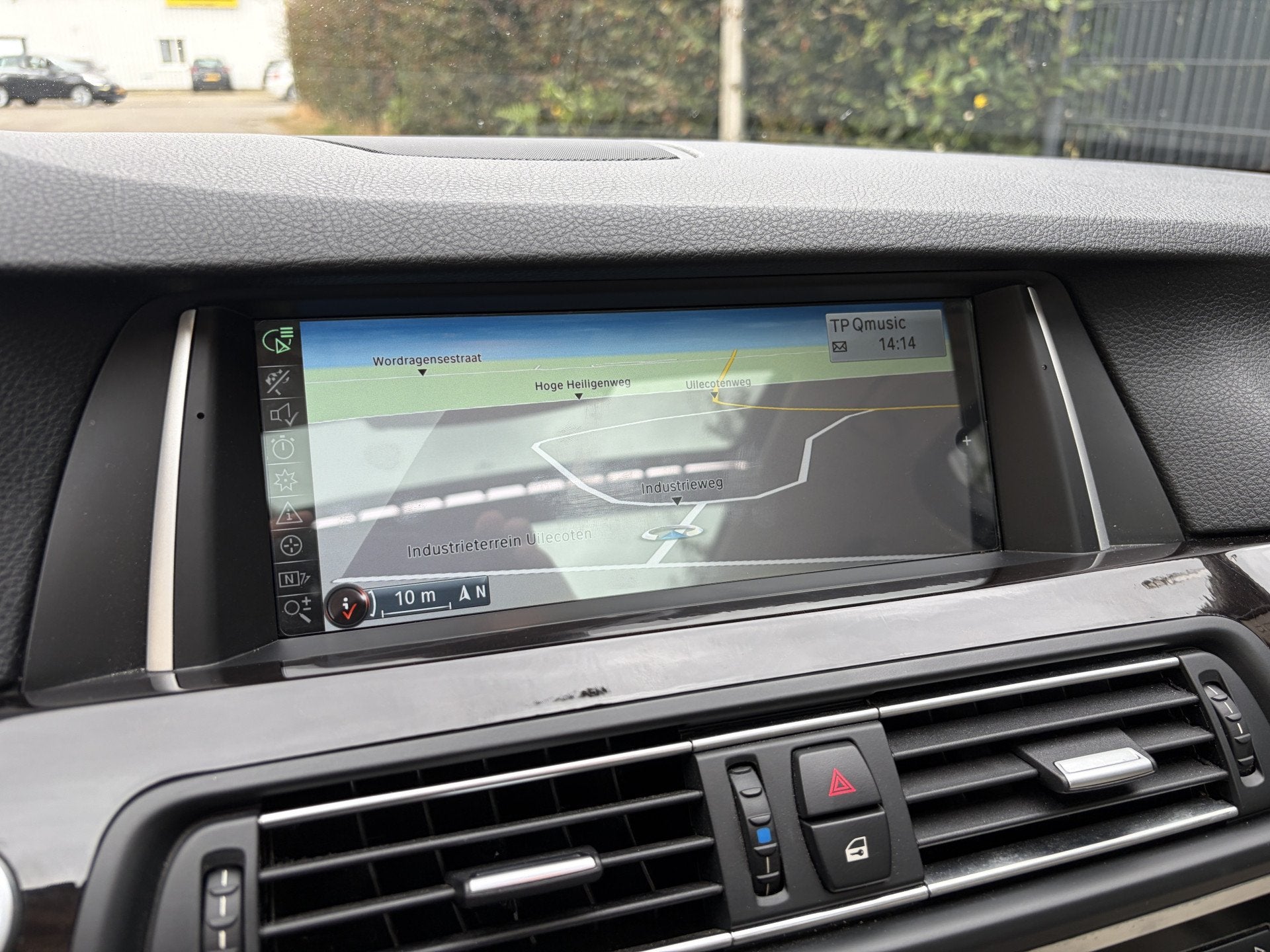 Foto 13 van BMW 5 Serie Touring 520i High Executive / AUTOMAAT / LEER /