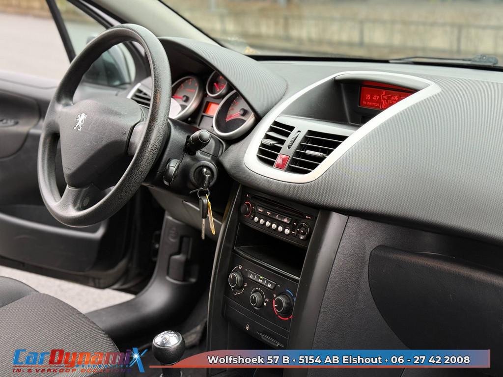 Peugeot 207 1.4 VTi Style | Airco | LMV | NAP | APK | Rijd S, Voorwielaandrijving, Euro 5, Gebruikt, Metallic lak
